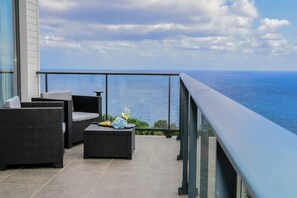 Property grounds - GuestReady - Good Vibes | Sea Views, Terrace & BBQ (Ponta Delgada)