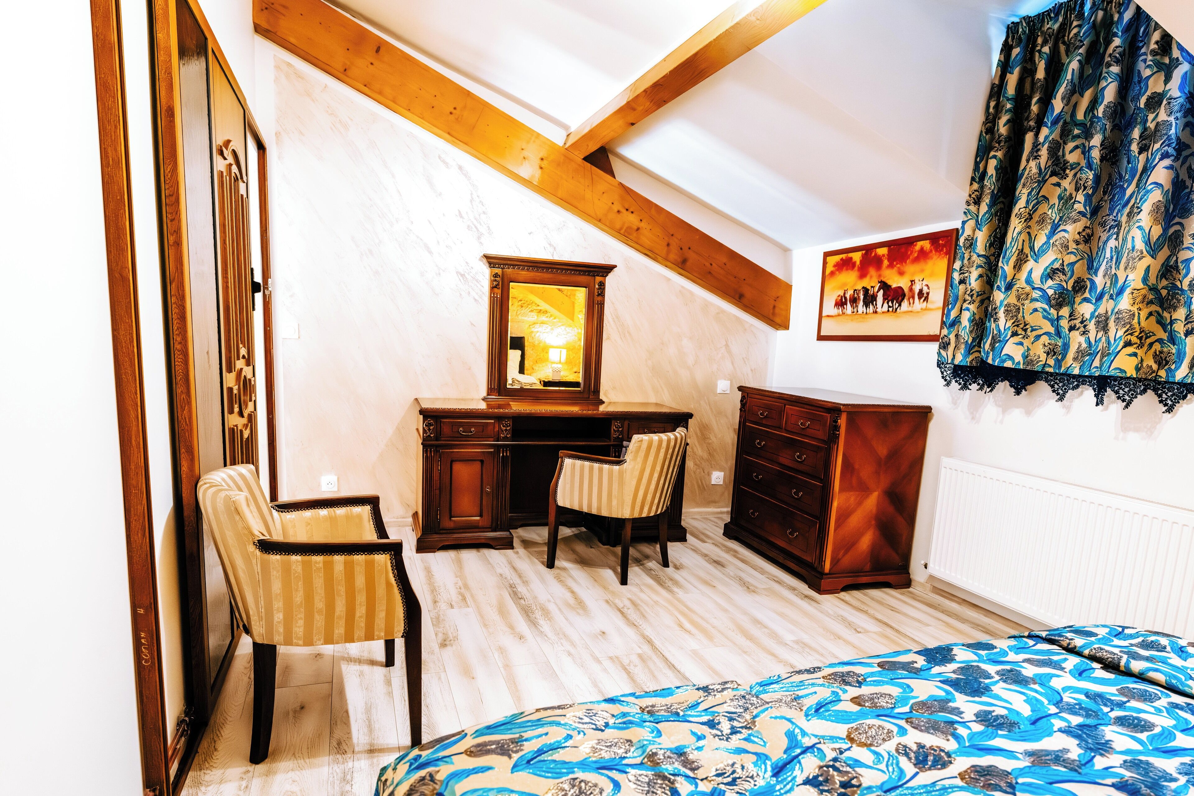 Strykjärn/strykbräda, wi-fi och sängkläder