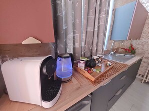 Interior - Suite Victoria Domaine Pagnon Gironde: Charm & heated pool near Bordeaux (Saint-Gervais)