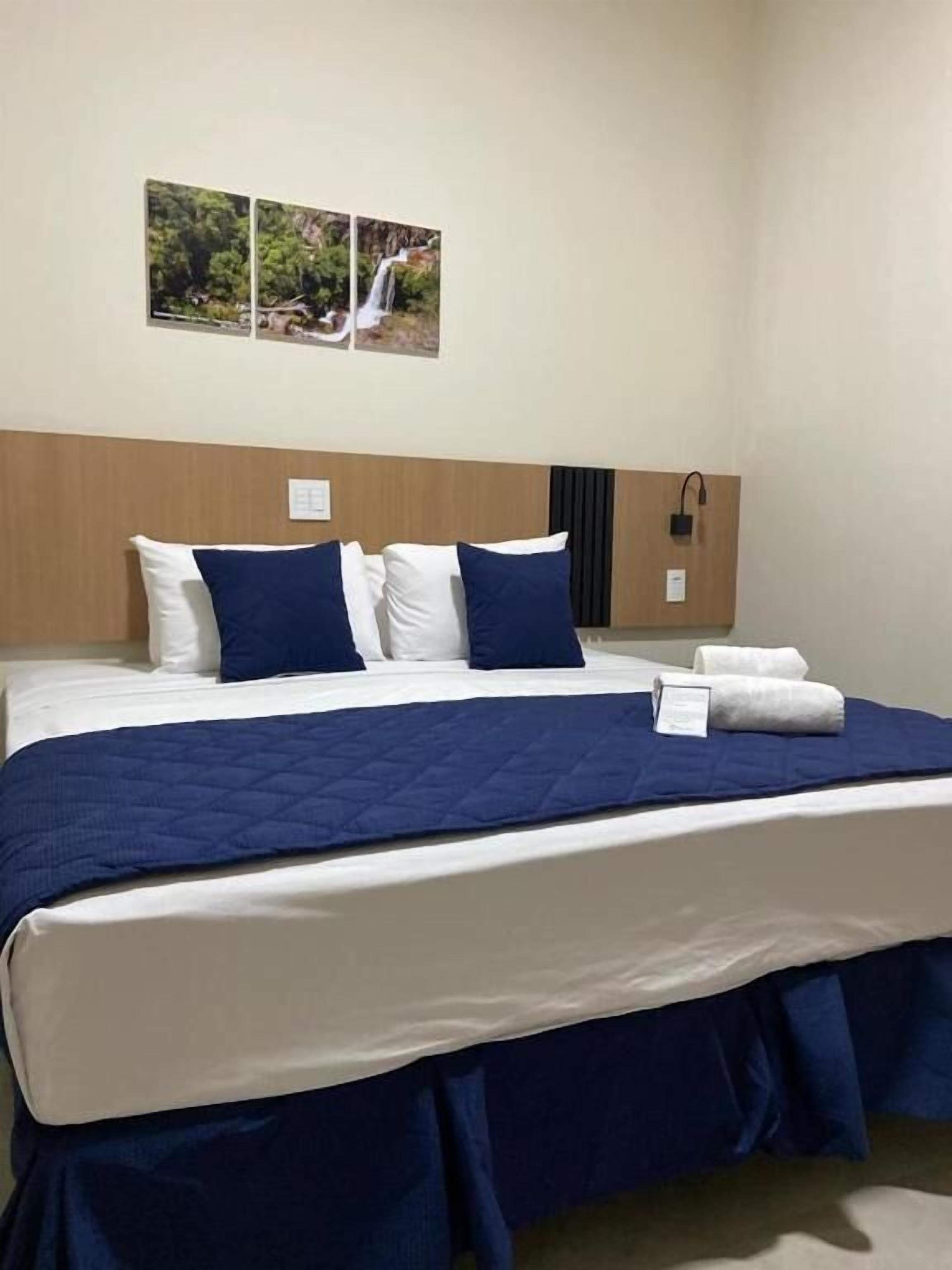 Deluxe-Doppelzimmer | Schreibtisch, laptopgeeigneter Arbeitsplatz, kostenloses WLAN