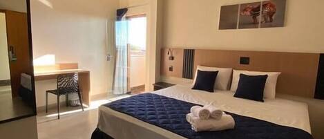 Desk, laptop workspace, free WiFi