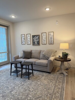 TV - Knoxville Weekend HQ within walking distance of Neyland Stadium (Knoxville)