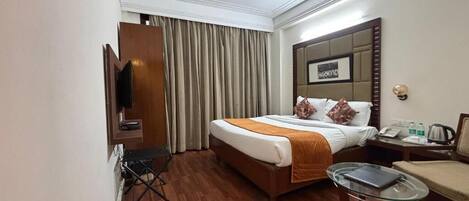 Premium Double Room | Desk, free WiFi