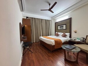 Habitación Premium doble | Escritorio y wifi gratis