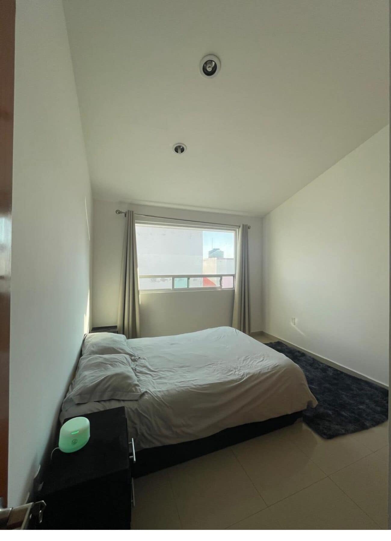 1 chambre, bureau, fer et planche à repasser, Wi-Fi gratuit