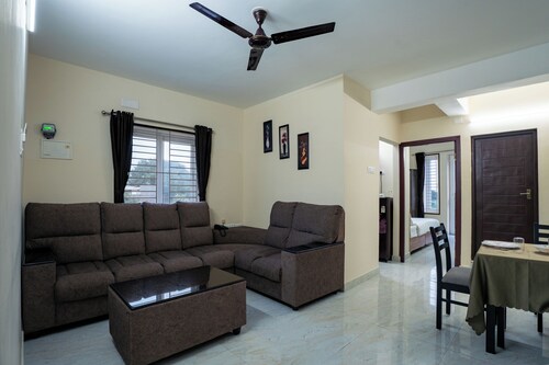 AAFIYA LAKEVIEW APARTMENTS