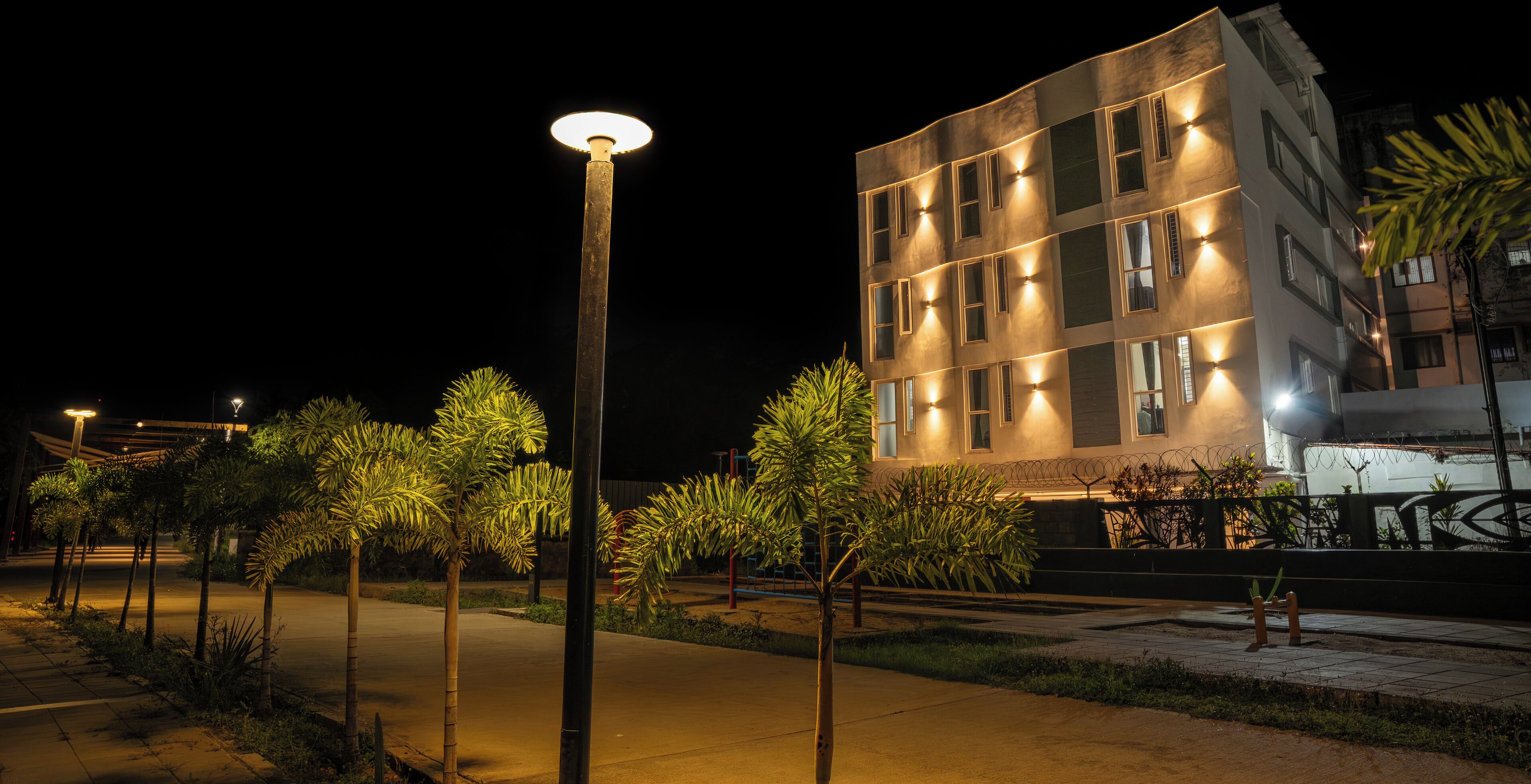 Luxury Apartment, 1 Bedroom, Lake View | Exterior