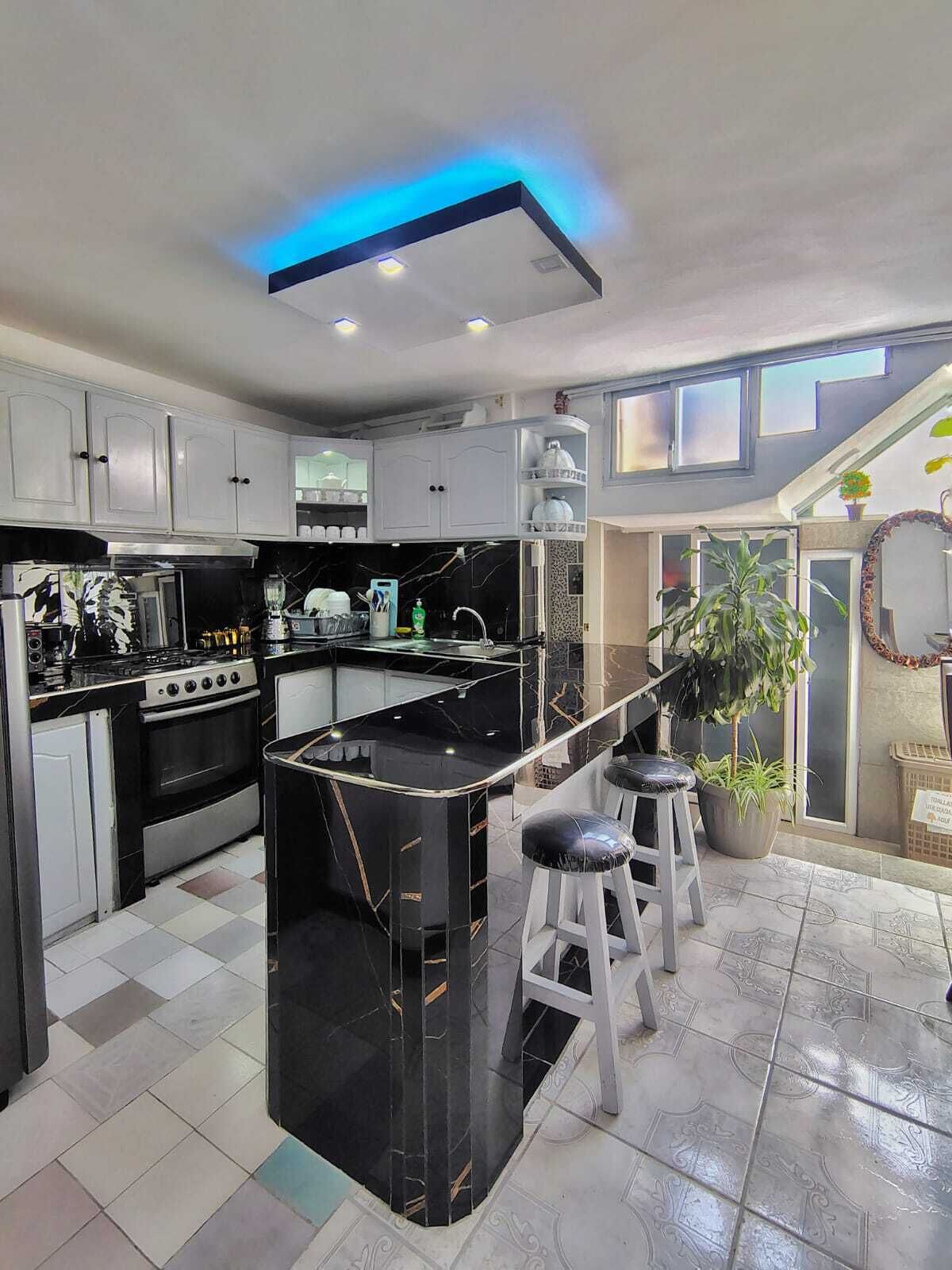 微波炉、茶具/咖啡用具、厨具/餐具、餐桌