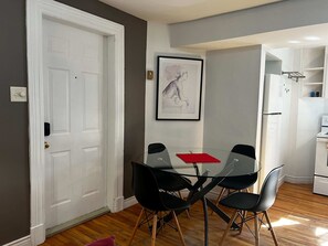 Dining - Inglis Heritage, Cozy 2-BDRM near Waterfront (Halifax)