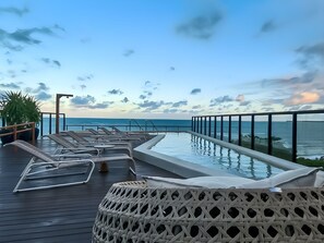 Pool - Beachfront Gourmet Studio with Private Pool (João Pessoa)