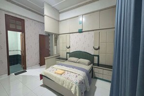 Kamar Double Standar
