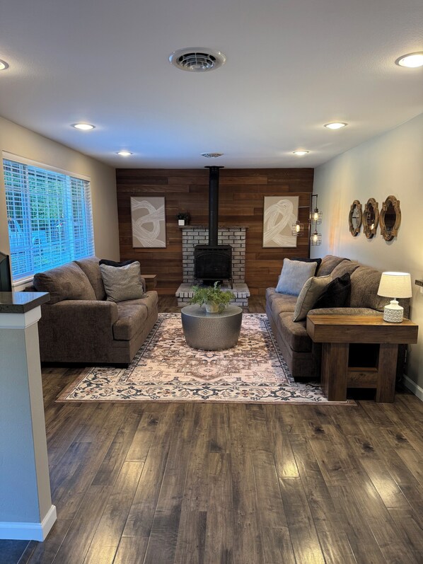 Televisor i llar de foc