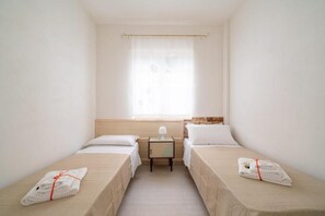 Classic House, Patio, Garden View | Iron/ironing board, free WiFi - la favorita holiday house (san vito dei normanni)