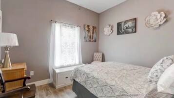 Strykejern/-brett, wi-fi og sengetøy