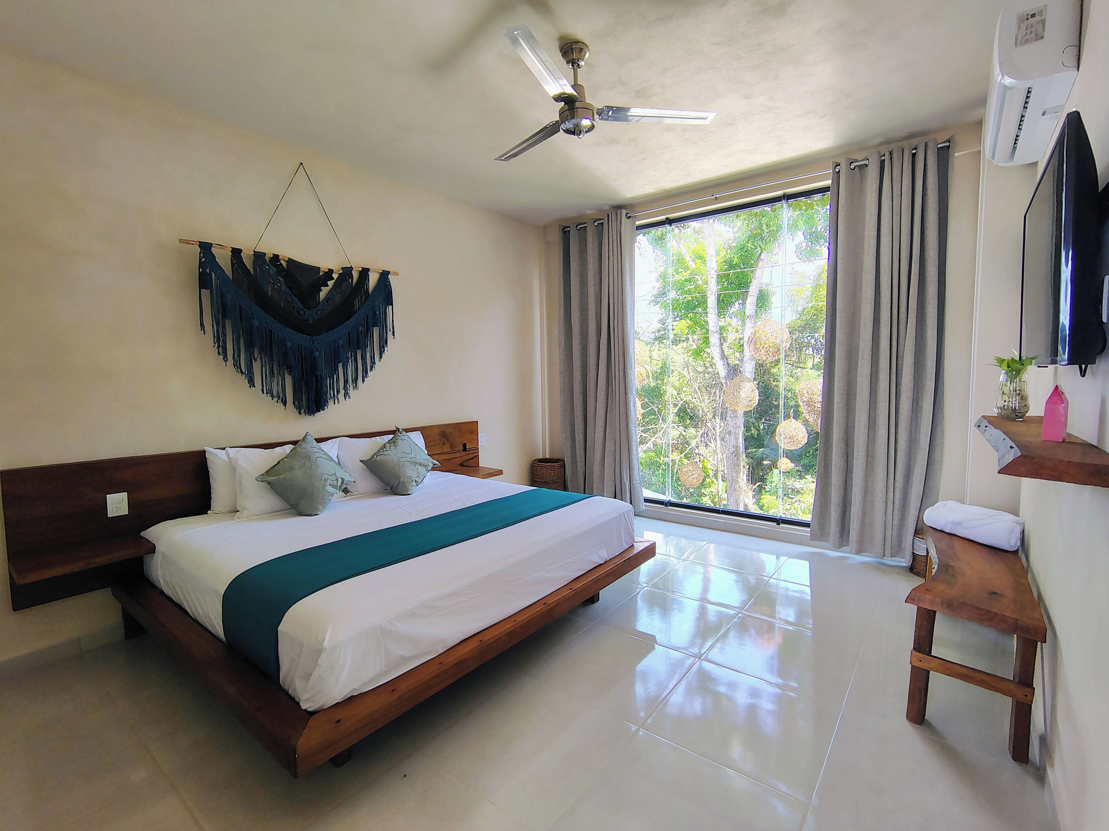 Comfort Room, Garden View | Free WiFi