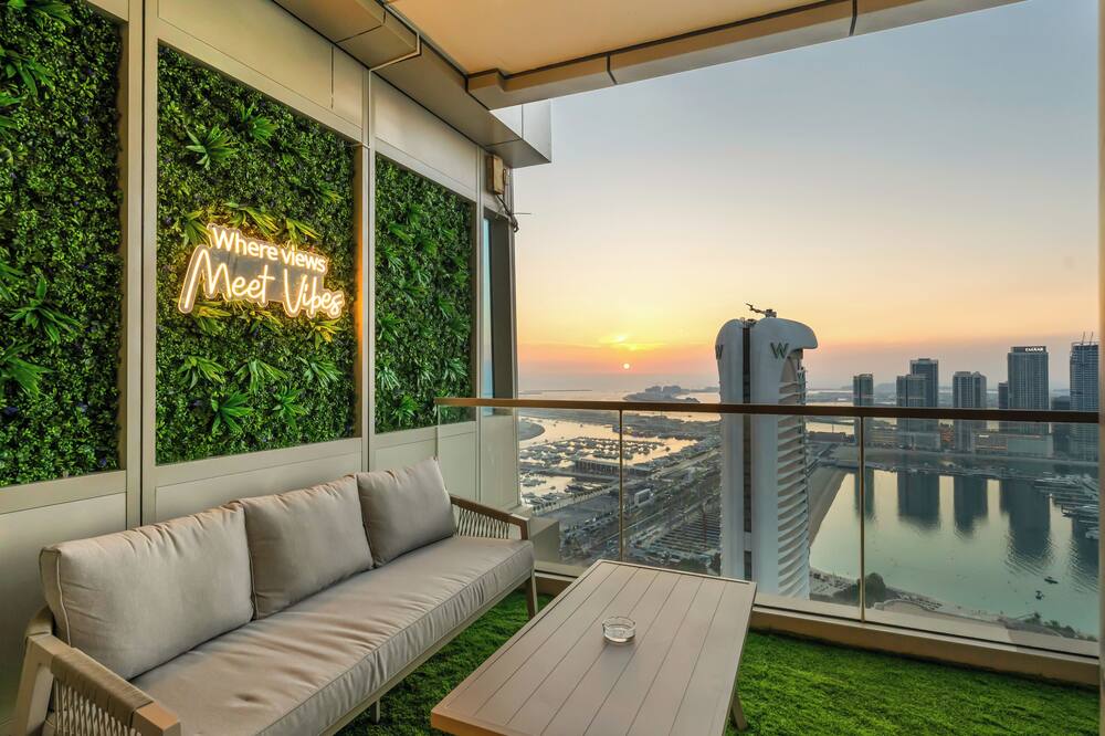 Charming Flat with Sea & AIN View