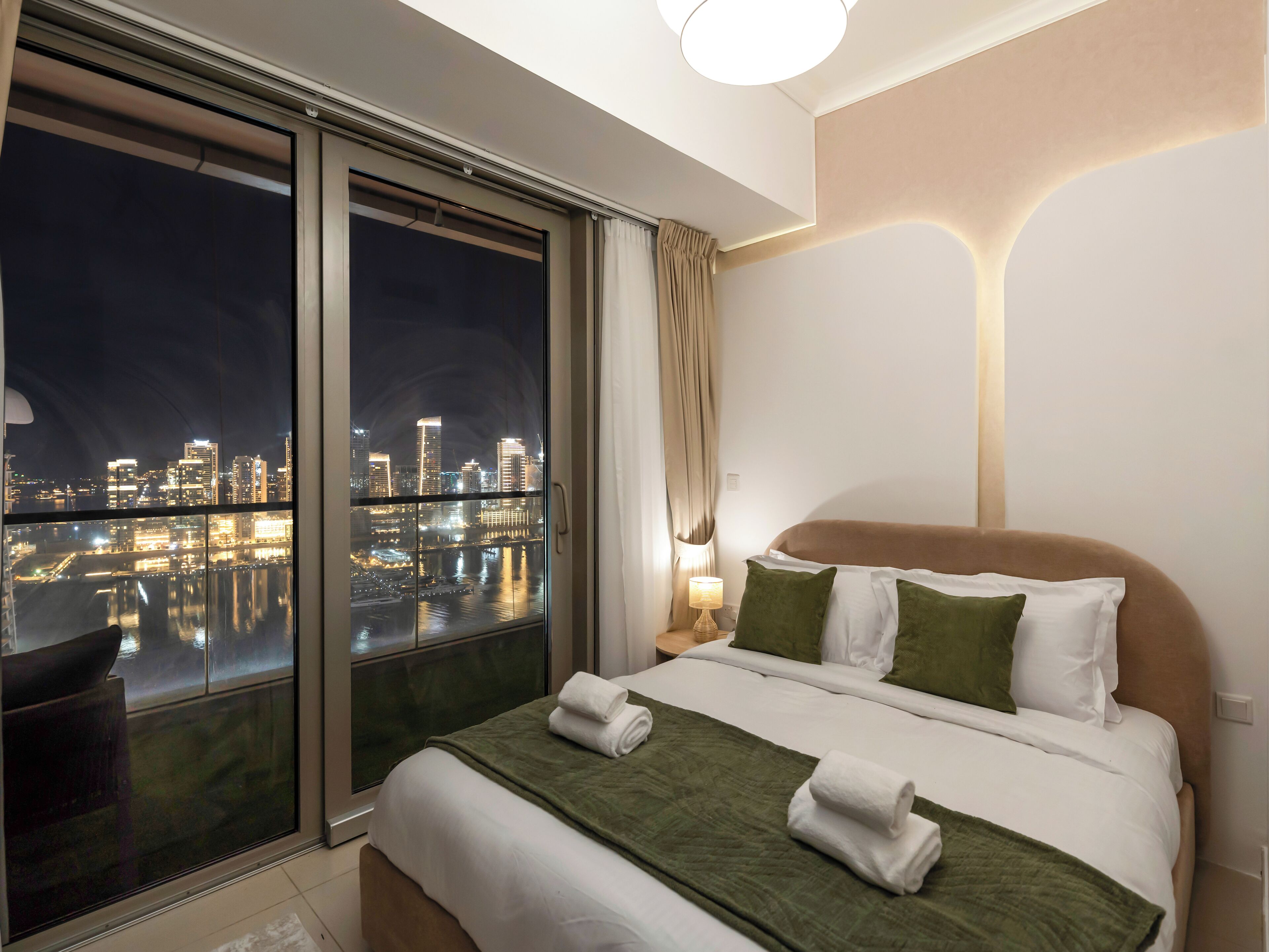 In-room safe, iron/ironing board, free WiFi