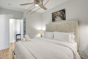 Bügeleisen/Bügelbrett, WLAN, Bettwäsche