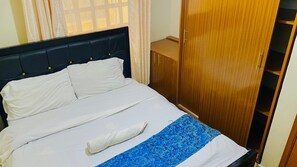 Individually decorated, individually furnished, free WiFi - Eunrob Plaza Apartments Utawala (Nairobi)