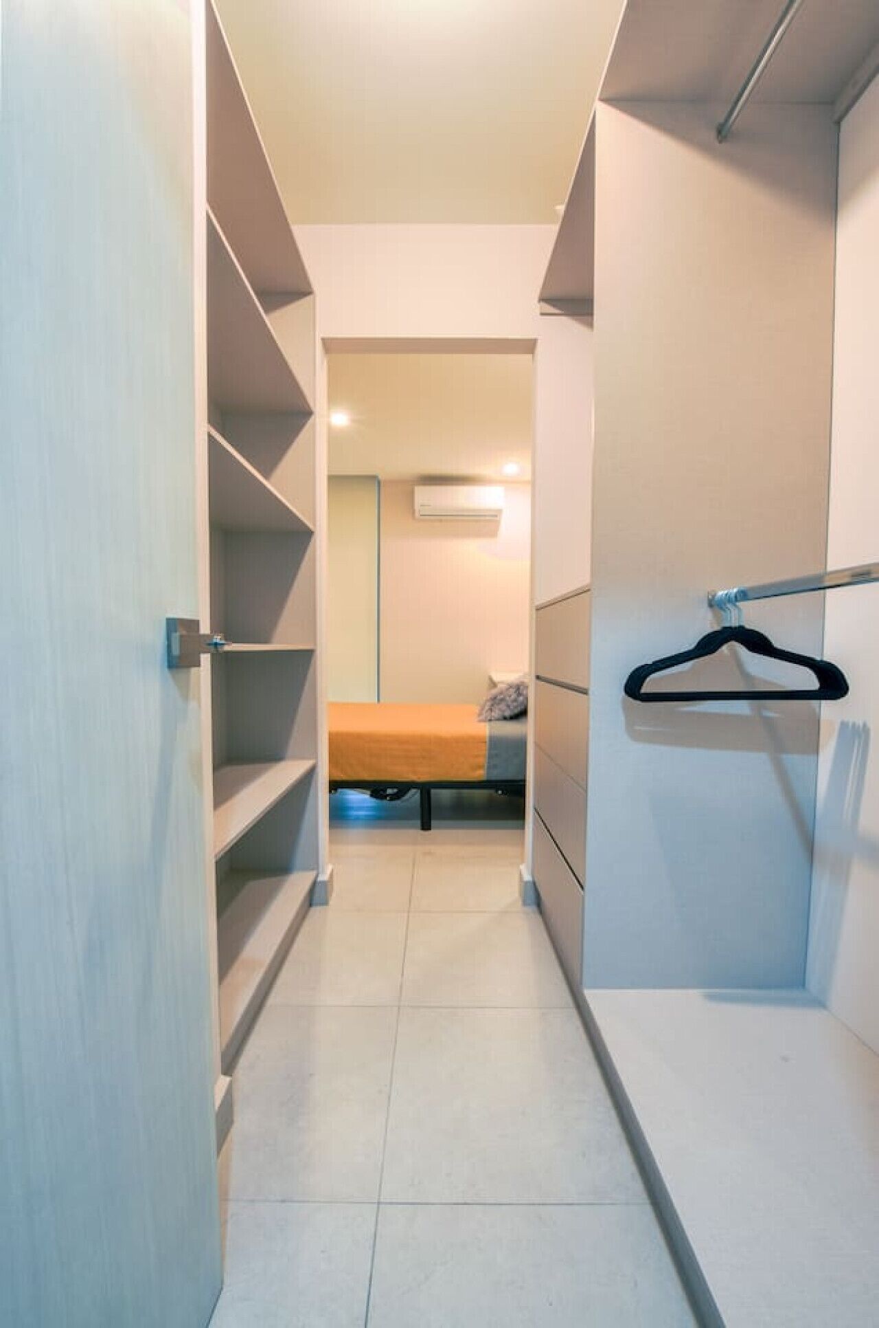 Schreibtisch, Bügeleisen/Bügelbrett, WLAN, Bettwäsche