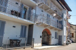 Exterior - Apartment 'Azalea' with Lake View, Wi-Fi and Air Conditioning (Laveno-Mombello)