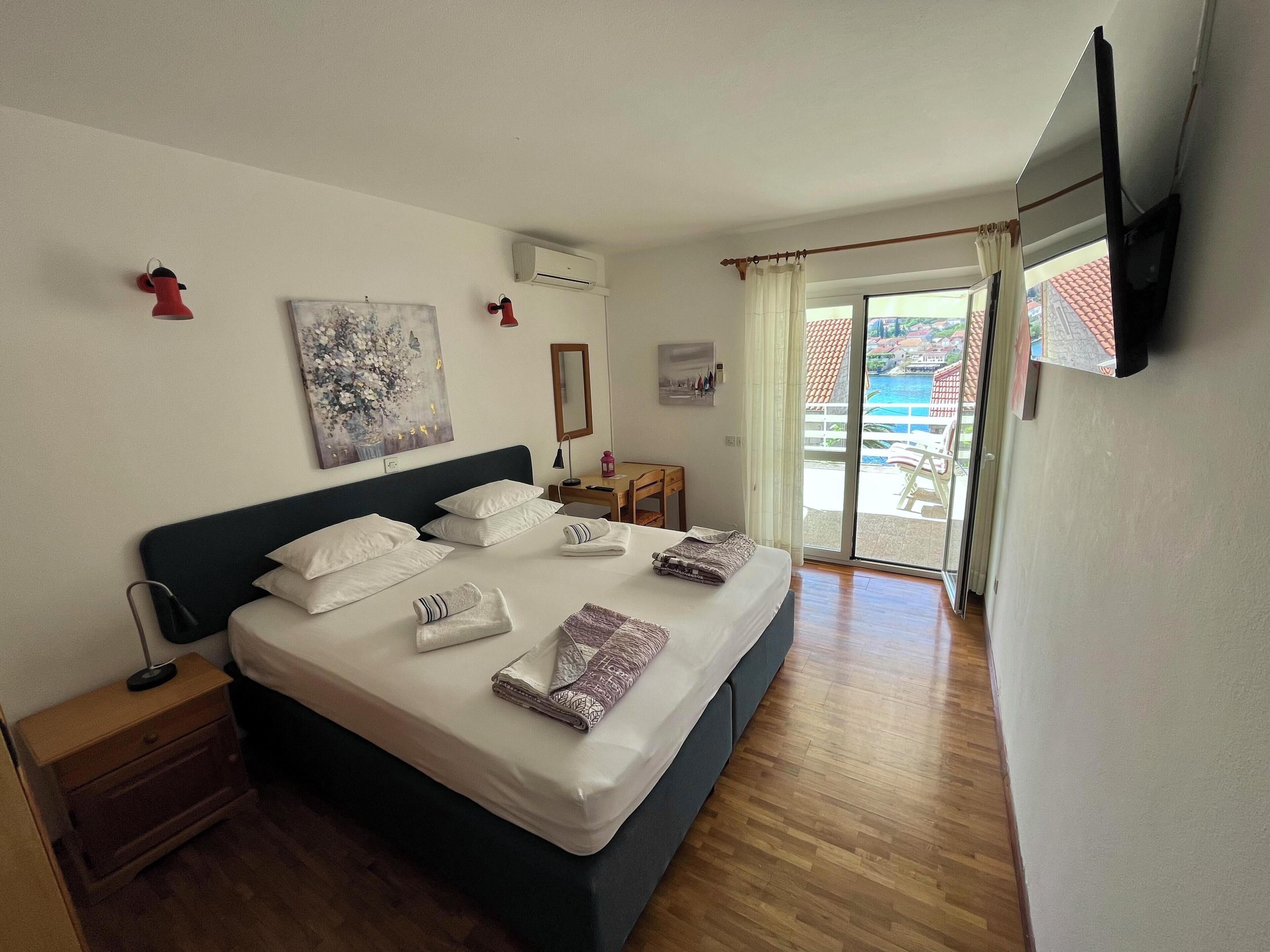 1 bedroom, desk, iron/ironing board, free WiFi