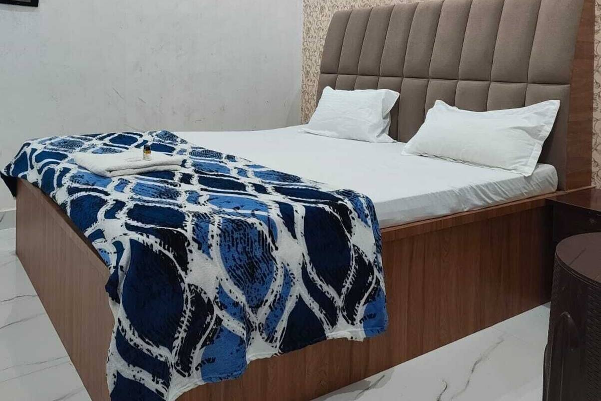 Deluxe Double Room, City View | WiFi (free)