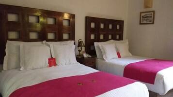 Deluxe Double Room | In-room safe, free WiFi, wheelchair access