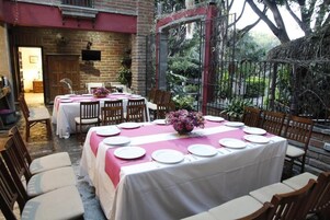 Standard Double Room | Outdoor dining