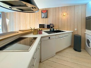 Private kitchen - 300m from ski lifts, floor -3, tv, 74m², Les Arcs (Les Arcs)