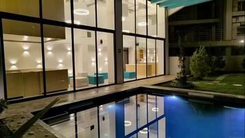 Outdoor pool, a heated pool