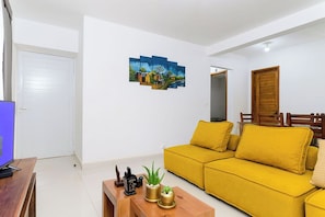 Living area - A2 Sitraka Résidence : Your cosy nest in the village (Mahitsy)