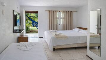 Quarto Triplo - Vila Fazenda | Gratis wi-fi och sängkläder