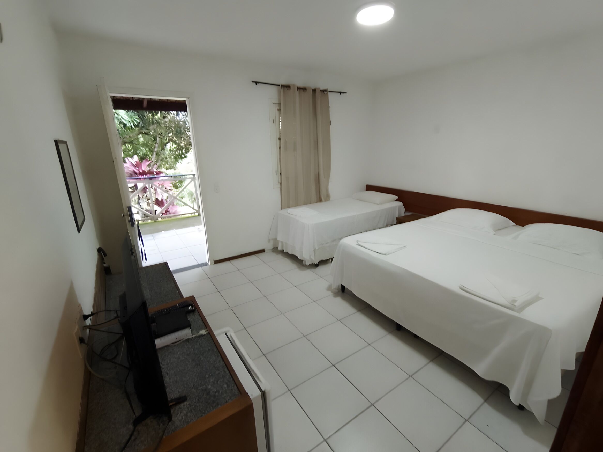 Chambre Triple | Wi-Fi gratuit, draps fournis