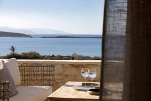 Outdoor dining - Villa Caelia (Santa Maria)