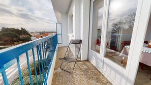 Property grounds - Le Tassigny Port and Beach nearby (Saint-Gilles-Croix-de-Vie)