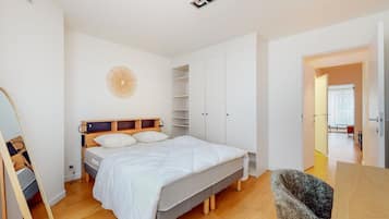 Bügeleisen/Bügelbrett, WLAN, Bettwäsche