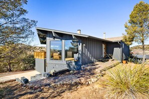 Exterior - The Sanctuary at Prescott Heights • Hot Tub • Gym (Prescott)