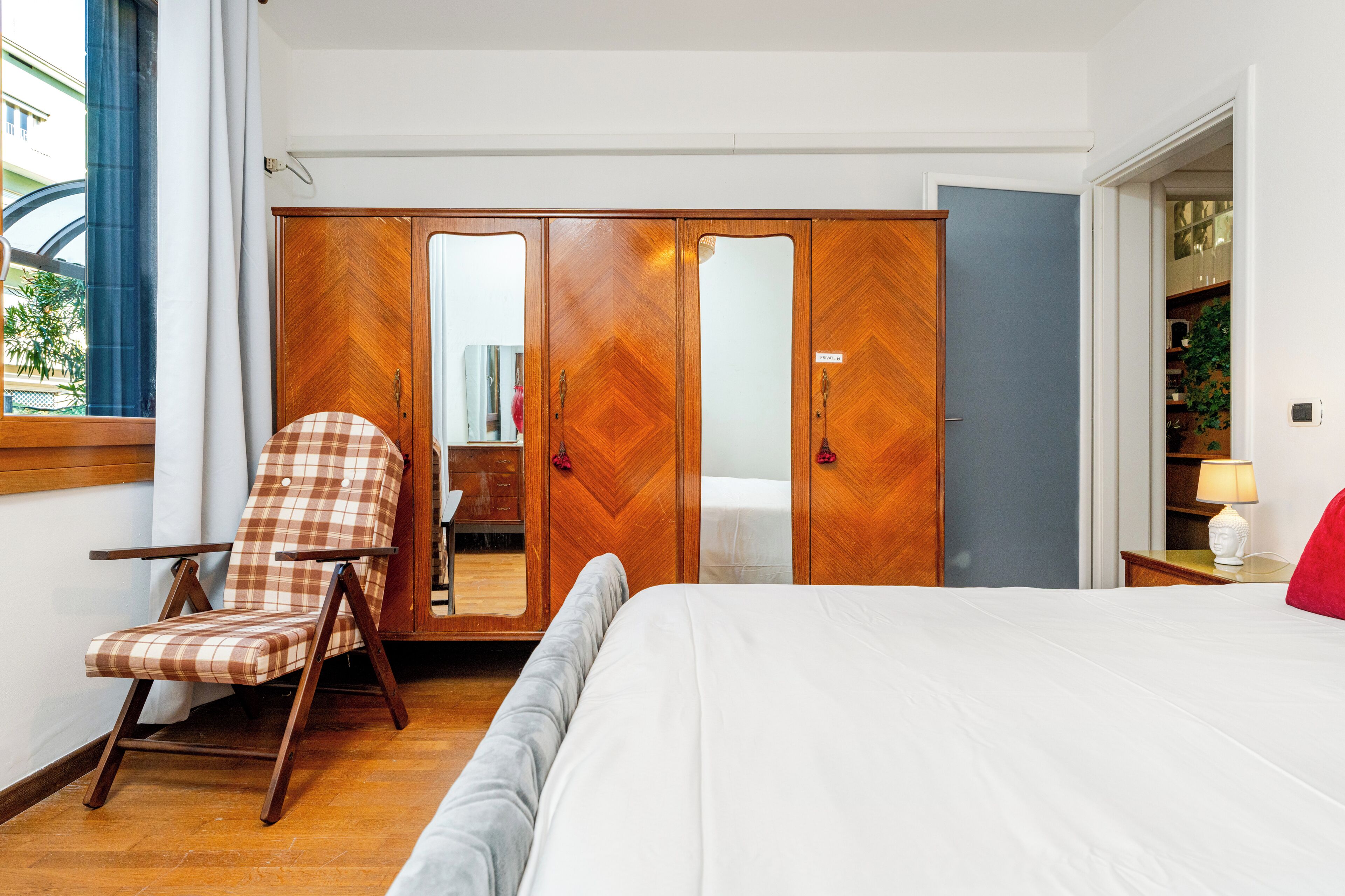 2 chambres, fer et planche à repasser, Wi-Fi gratuit, draps fournis