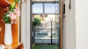Interior - Venice Mestre Private Home - (Easy Access to Venice) (Venezia)