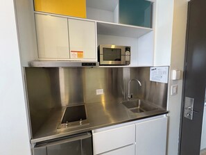 Mini-fridge, microwave - Happa Hub (Bogotá)