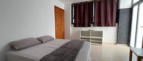 Iron/ironing board, Internet