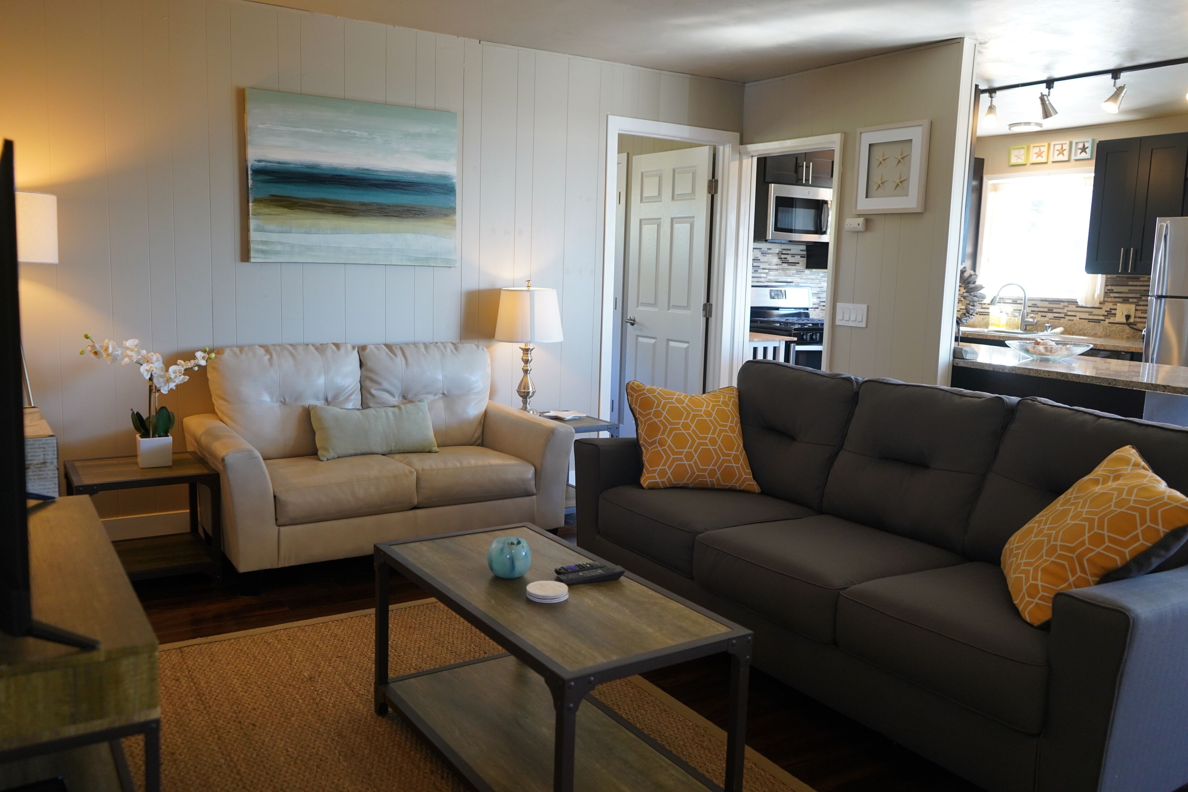 Apartment, Pets Allowed, Ocean View | Living area