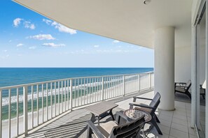Property grounds - Exclusive beachfront units and breathtaking ocean views at Princess Condos. (Panama City Beach)