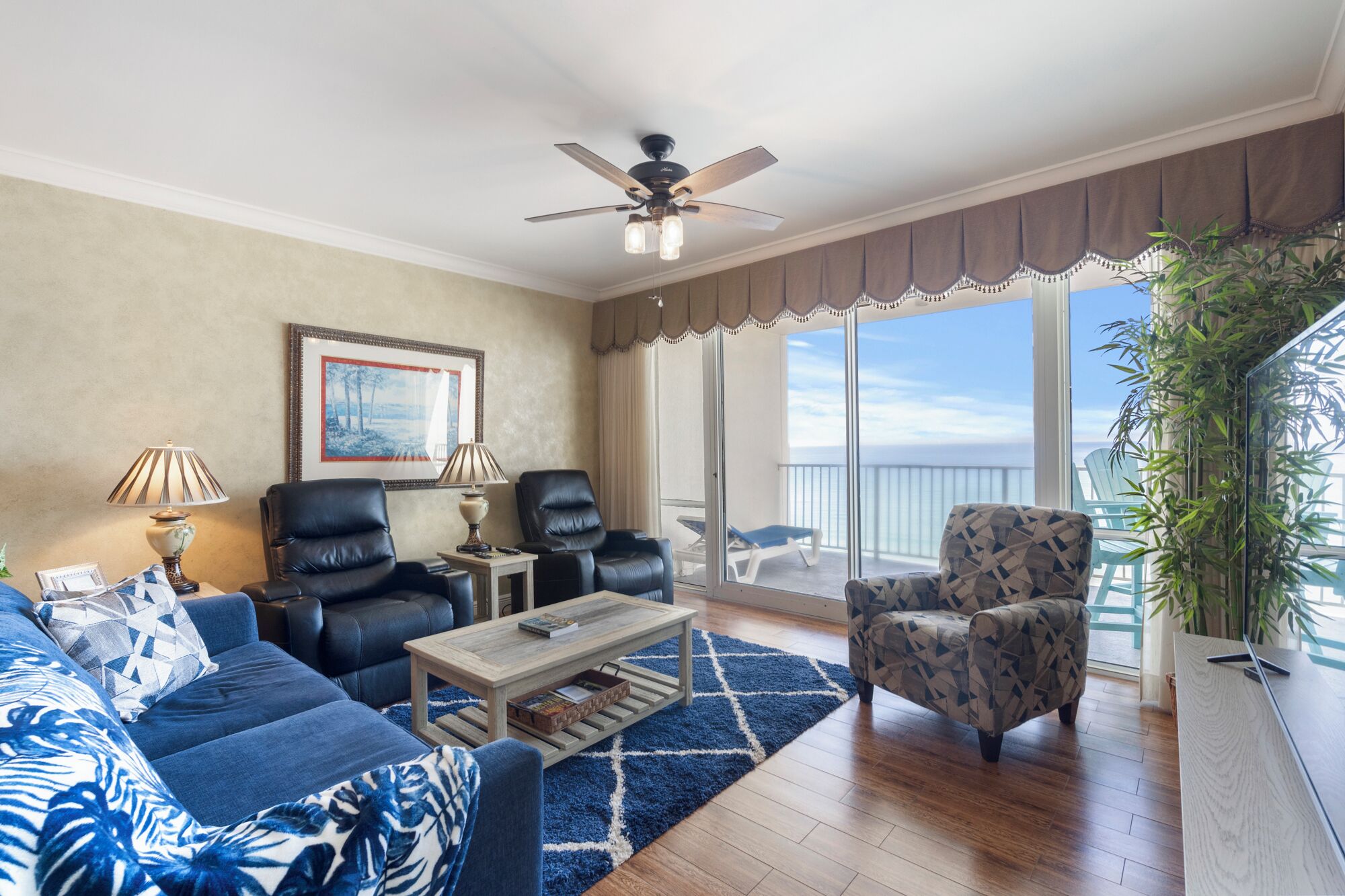 Smart-TV og DVD-spiller