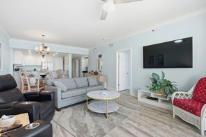 Living area - Exclusive beachfront units and breathtaking ocean views at Princess Condos. (Panama City Beach)