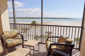 Interior - New Beachfront Condo - Breathtaking Views & Pool (Fort Myers Beach)