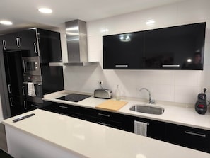 Fridge, microwave, oven, toaster - Eguzkey Apartment - Tolosa center (Tolosa)