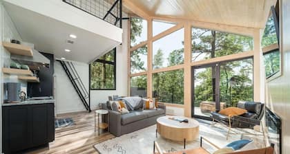 The Woodcutter at In the Trees Luxury Resort, Mountaintop, Hot Tub, Outdoor Fireplace