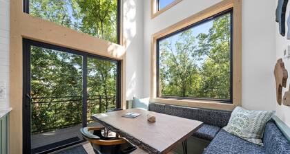 The Trumpeter at In the Trees Luxury Resort, Mountaintop, Hot Tub, Outdoor Fireplace